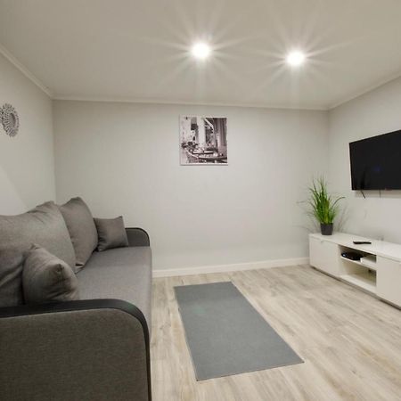 Standard Apartment By Hi5 - Csengery 3 Budapest Exterior photo
